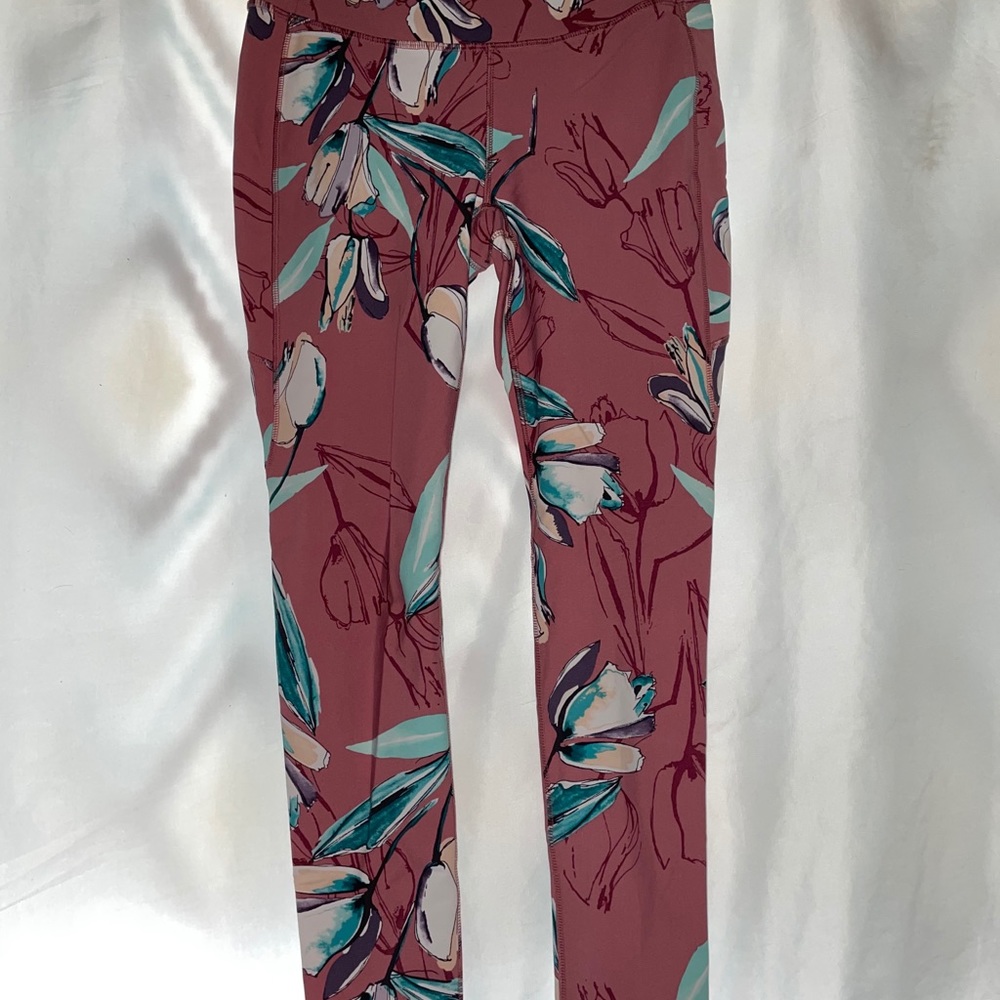ACTIVE LEGGINGS